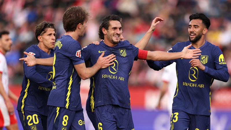 利物浦萨拉赫回归！亨德森和范迪克劝和不劝离，闻说鸡鸣见日升！（萨拉赫重返利物浦！亨德森与范迪克携手劝和，鸡鸣报晓日出新局）