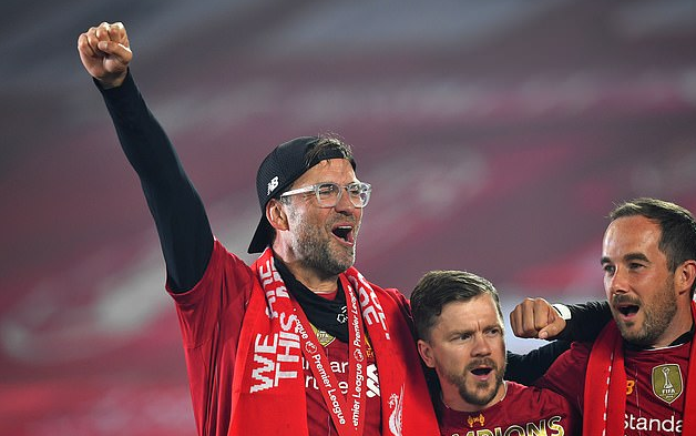 斯基拉：罗马正考虑组建二队，与尤文、国米二队一同征战意丙（斯基拉：罗马拟建二队，或与尤文、国米二队携手出战意丙）