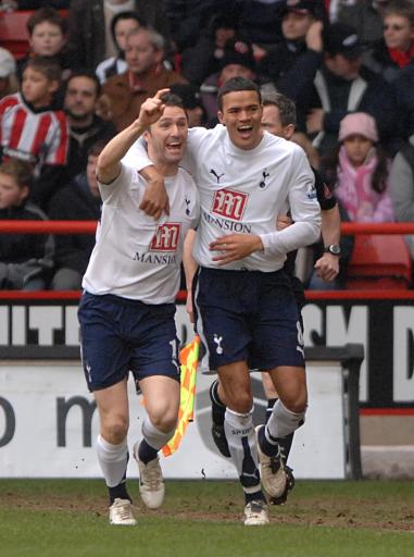 历史首位，前武汉女足外援特姆瓦连续两年获得美女职最佳球员（前武汉女足外援特姆瓦成历史首人，蝉联美职女足年度最佳球员）