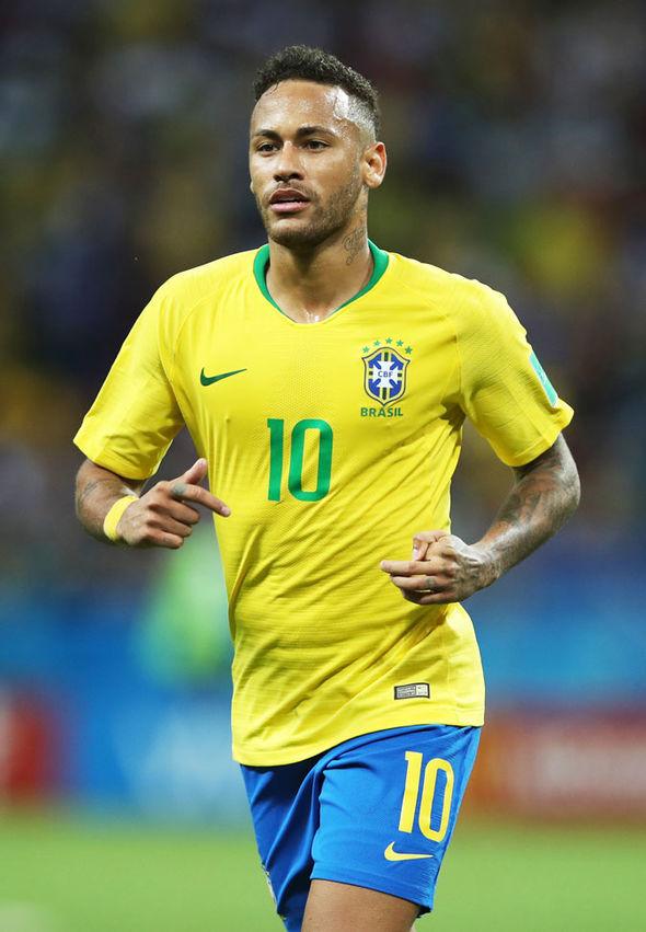 阿斯报预测巴萨首发：克里斯滕森左边卫、拉菲左路、莱万突前（阿斯报：巴萨预计首发——克里斯滕森踢左后卫，拉菲尼亚走左路，莱万领衔锋线）