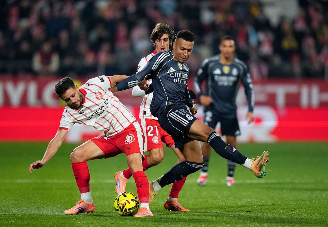 队报：法国队世界杯26人大名单已经确定16人，竞争很激烈（队报：法国队世界杯26人名单已锁定16席，名额之争白热化）