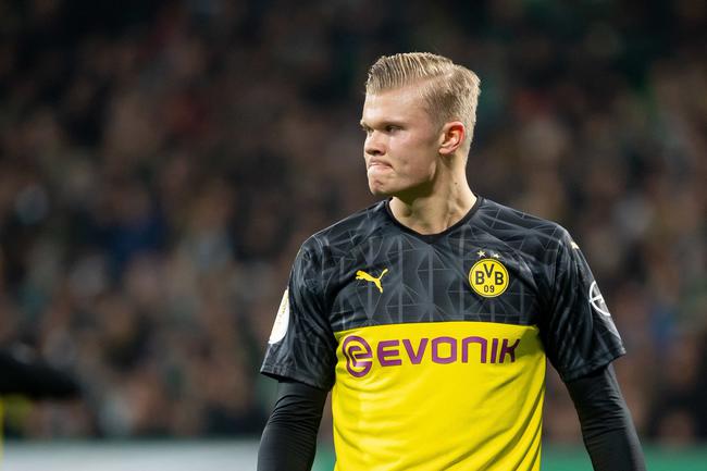 都体：尤文对洛博特卡感兴趣，但他更愿意接受来自国外的报价（都体：尤文有意洛博特卡，球员更倾向接受海外报价）