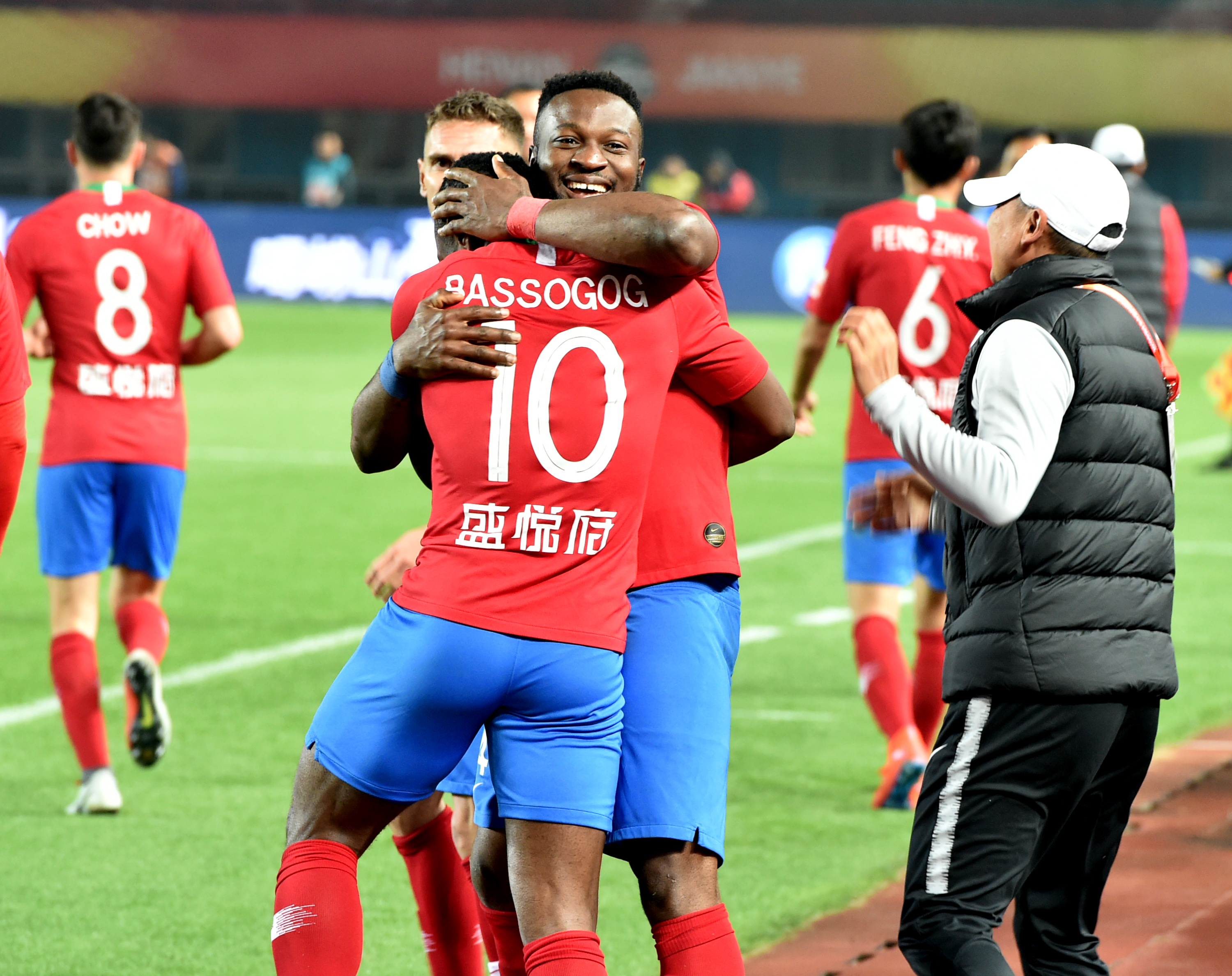 CBA：广州队主场大胜吉林男篮（CBA：广州队主场狂胜吉林队）