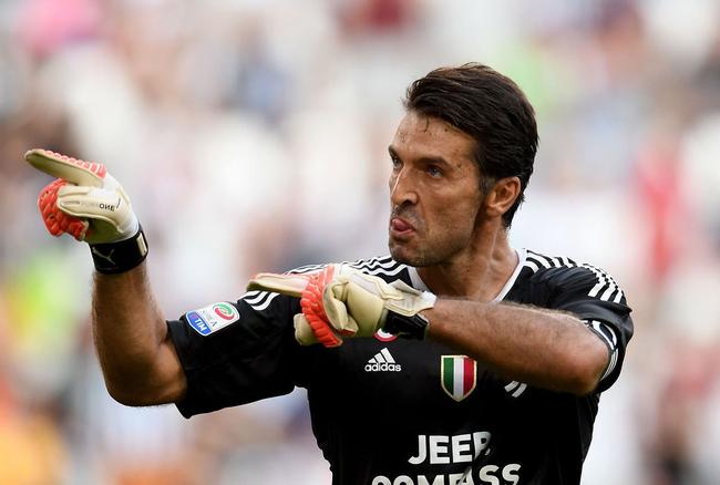 媒体人：邵佳一的最大优势就是省钱、超级省钱（媒体人称：邵佳一最大优势是极其省钱）